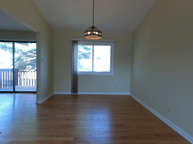 Foto del edificio - 1590 E Bayside Ct