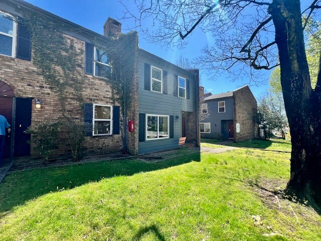 Foto principal - 280 S Hill Ave