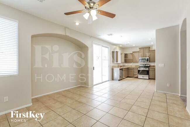 Foto del edificio - 8227 Shallow River Ct