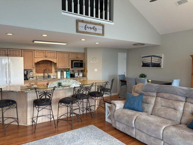 Foto del edificio - 3806 Spinnaker Dr