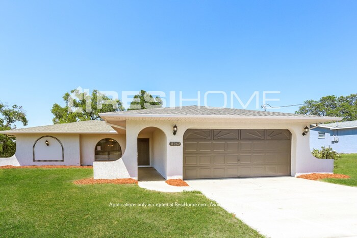 Primary Photo - Newly Renovated Home!