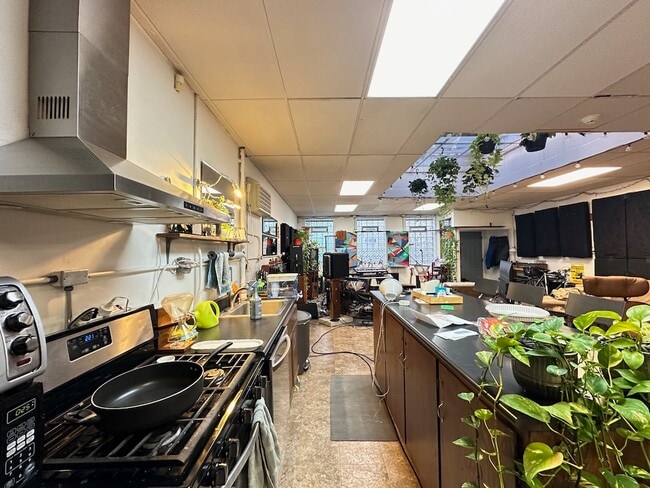 Foto del edificio - 3607 N Damen Ave