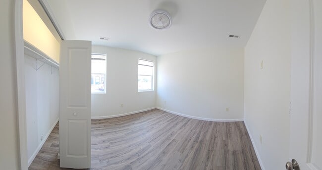 Building Photo - Rayan Apartments