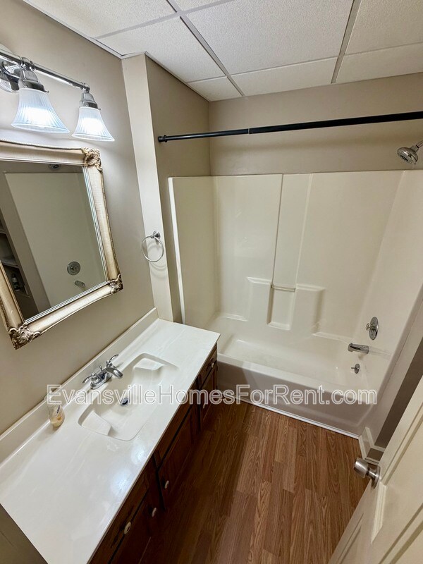 Foto del edificio - 2502 W Delaware St