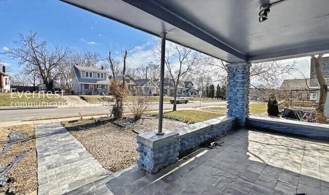 Foto del edificio - 4308 Highland Ave