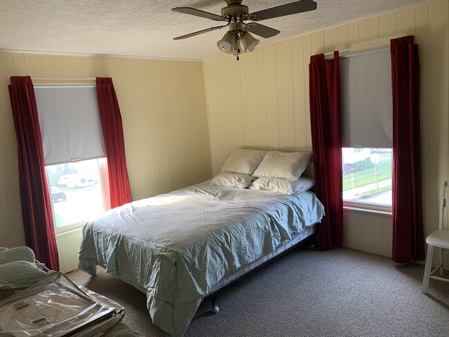 Building Photo - 403 W 44th St