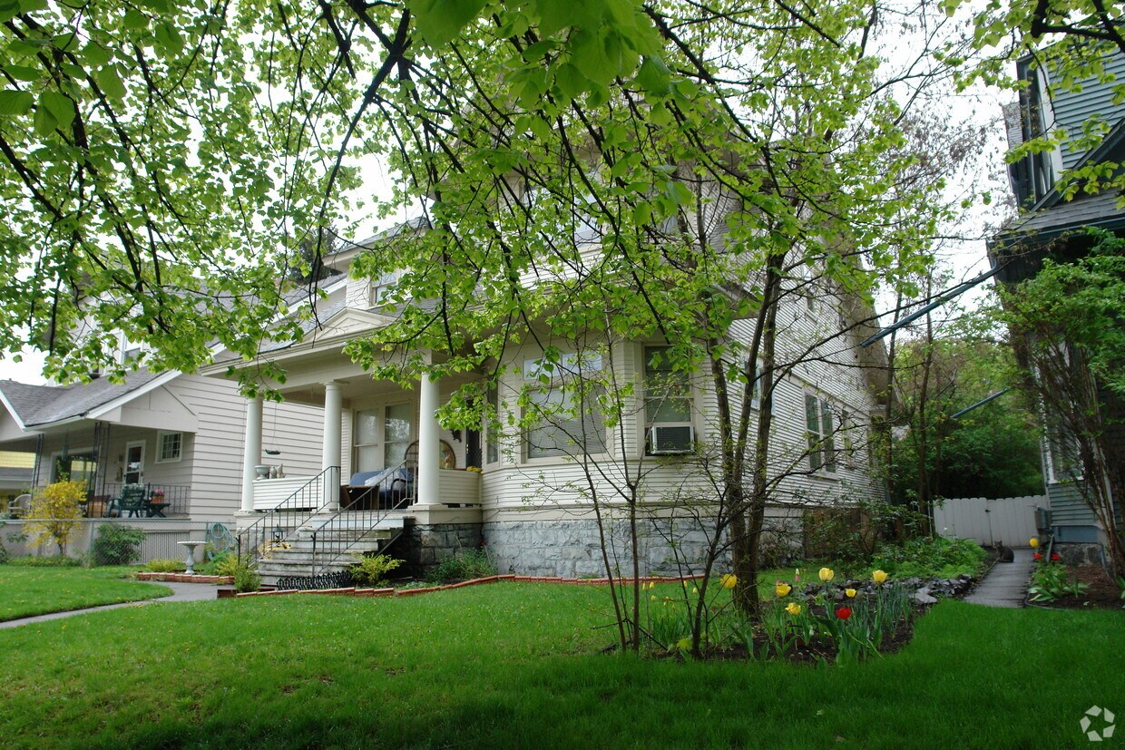 817 W Nora Ave, Spokane, WA 99205 Apartments in Spokane, WA