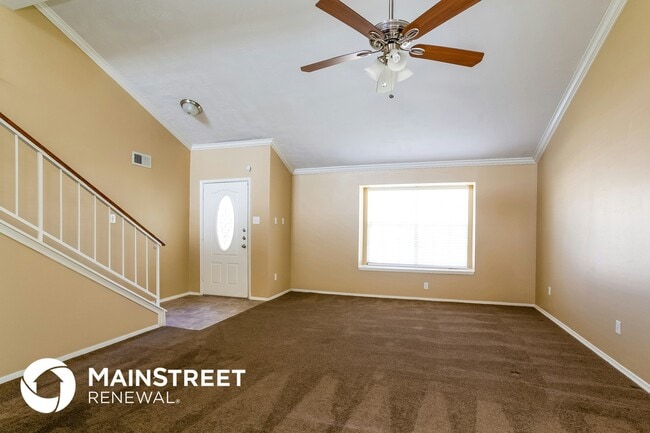 Building Photo - 7230 Blanco Pines Dr