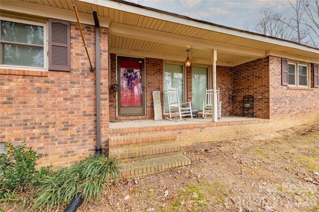 Building Photo - 24752 Kates Dr