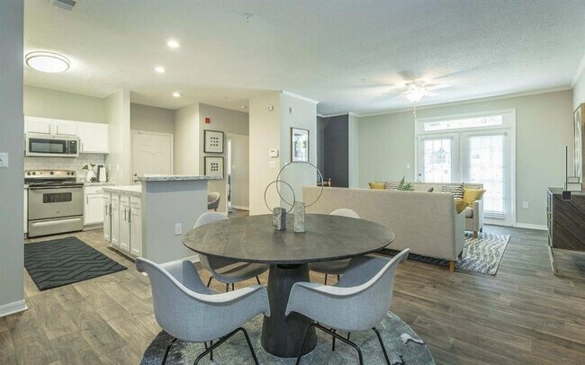 Building Photo - 3780 Towne Crossing Pky