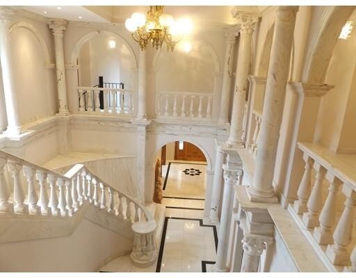 Foto del edificio - 12 Azalea Rd