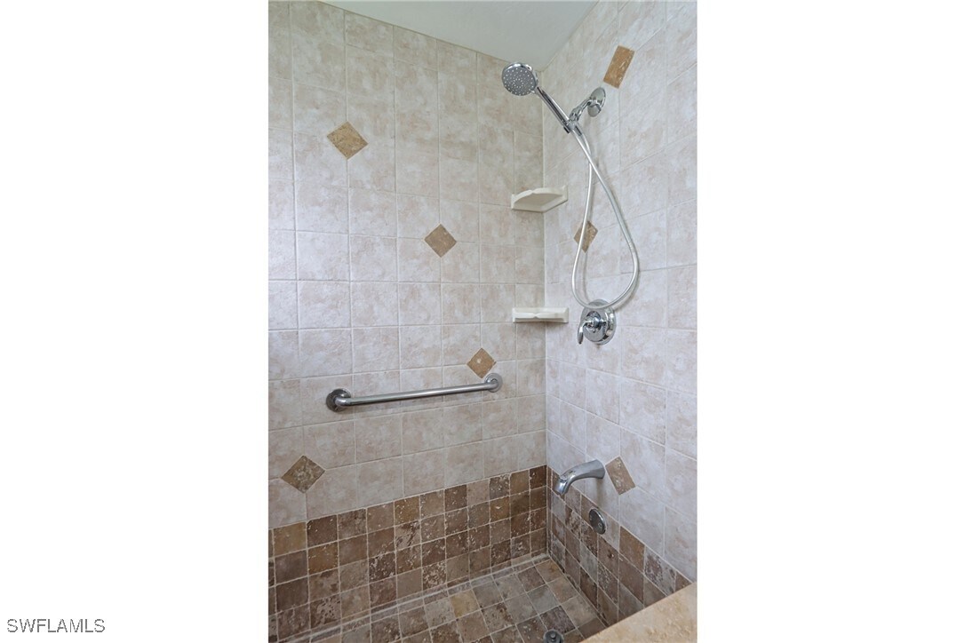 Foto principal - 1521 Gordon River Ln