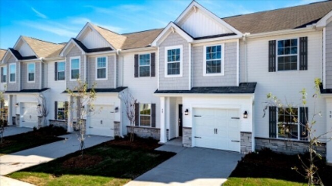 Building Photo - 40 Fernhill Ln