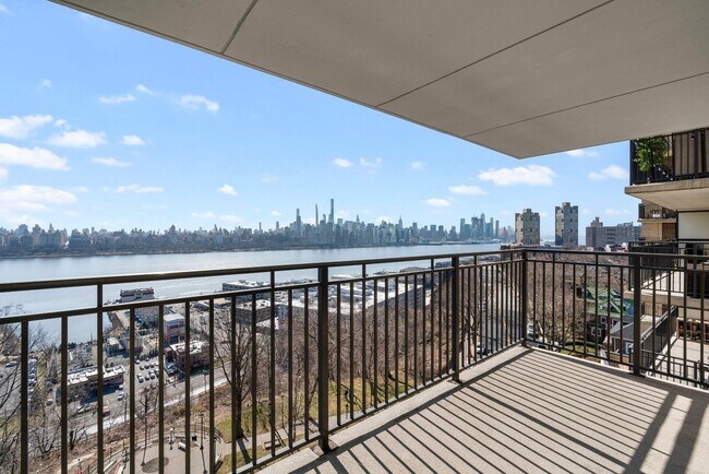 Foto del edificio - 7855 JFK Blvd E