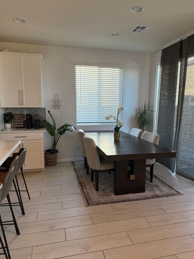 Building Photo - Charming 3BR House in North Las Vegas