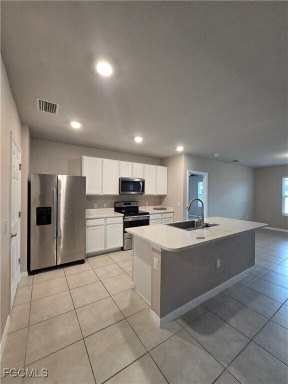 Building Photo - 3187 Estancia Ln