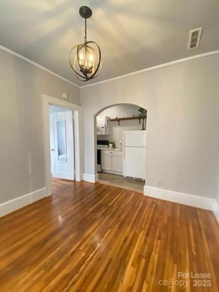 Foto del edificio - 823 Central Ave