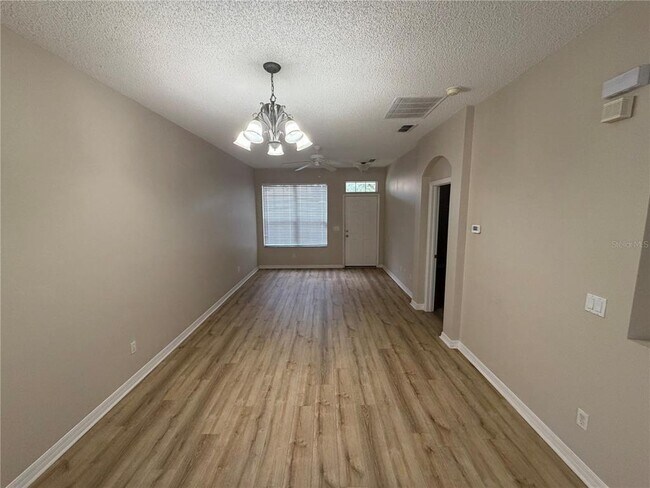 Foto del edificio - 6486 Merrick Landing Blvd
