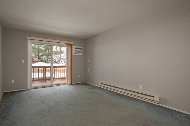 Building Photo - 219 Fox Run Ln