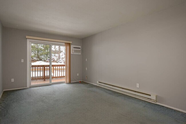 Foto del edificio - 219 Fox Run Ln