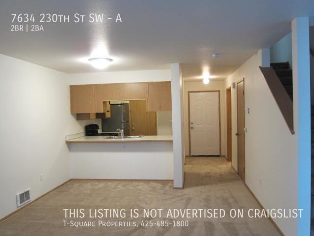 Building Photo - Available Soon! Townhouse unit 2 br. 1.5 b...