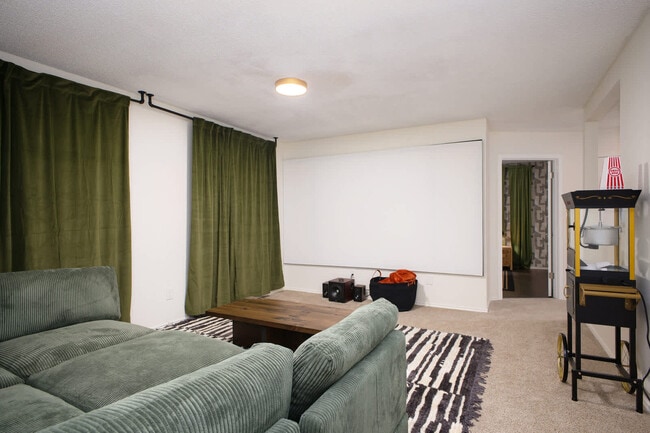 Building Photo - 2751 Forest Spur