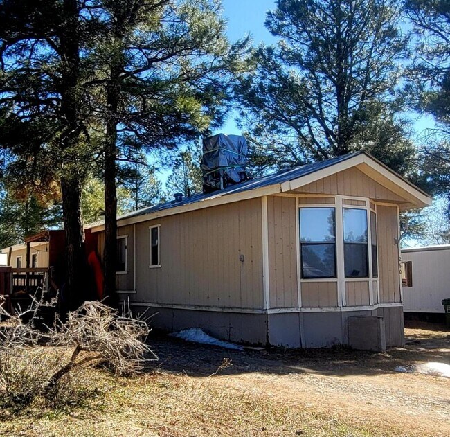 Building Photo - 260 Canyon Cir