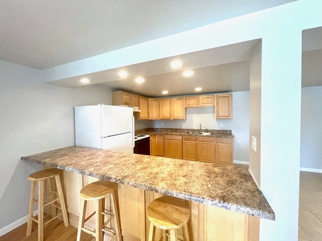 Building Photo - 9962 Chateau Roi Ct