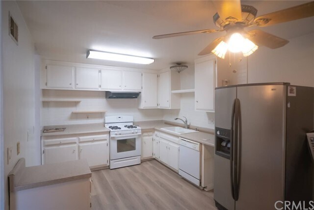 Foto del edificio - 15512 Williams St