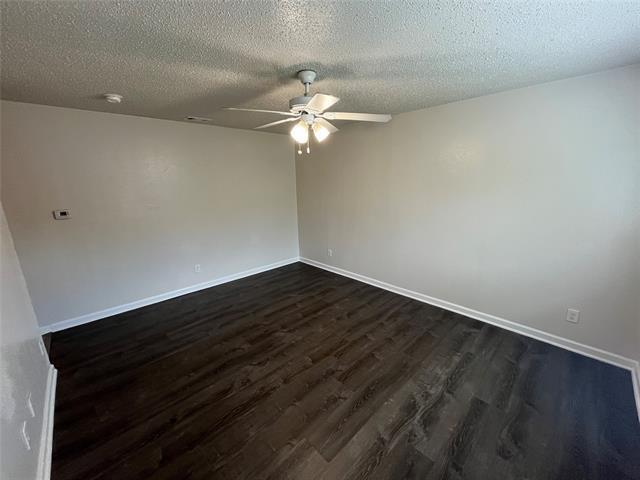 Foto del edificio - 1706 Curtis Dr