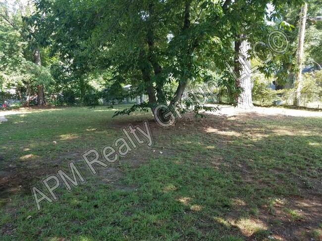 Building Photo - Cozy Quail Creek Home