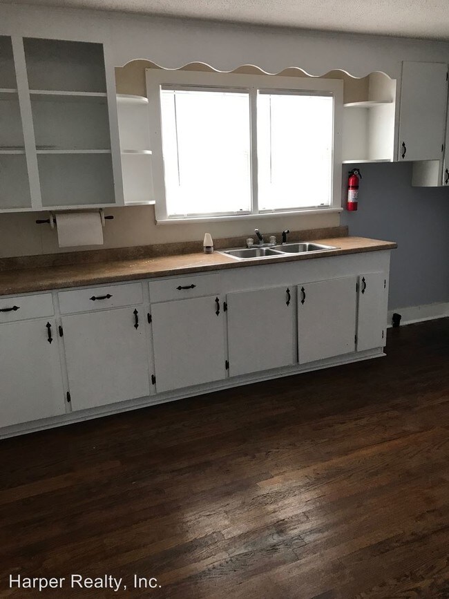 Building Photo - 2 br, 1 bath House - 129 Chaffee Street