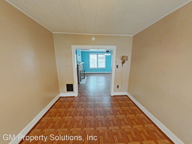 Building Photo - 3 br, 1 bath House - 356 E Liberty Street