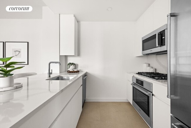 Foto del edificio - 300 E 83rd St