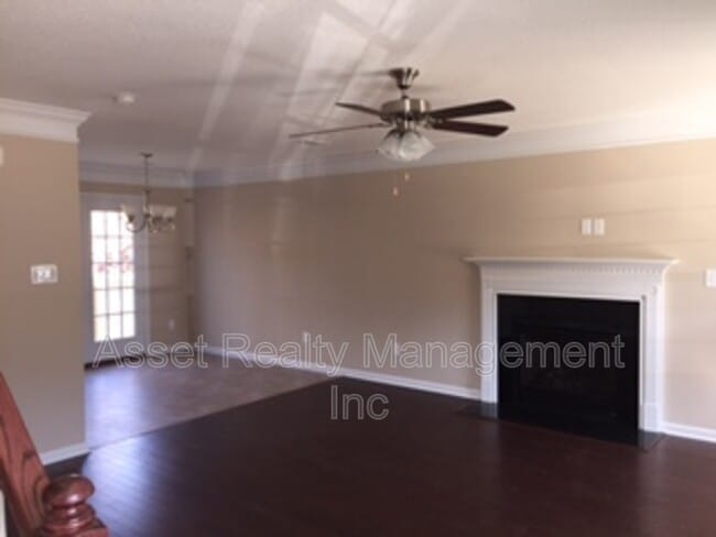 Foto del edificio - 5909 Apple Valley Dr