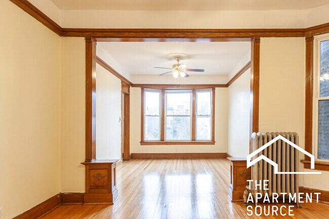 Foto del edificio - 3326 N Clark St