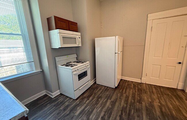 Foto del edificio - 3225 Bishop St