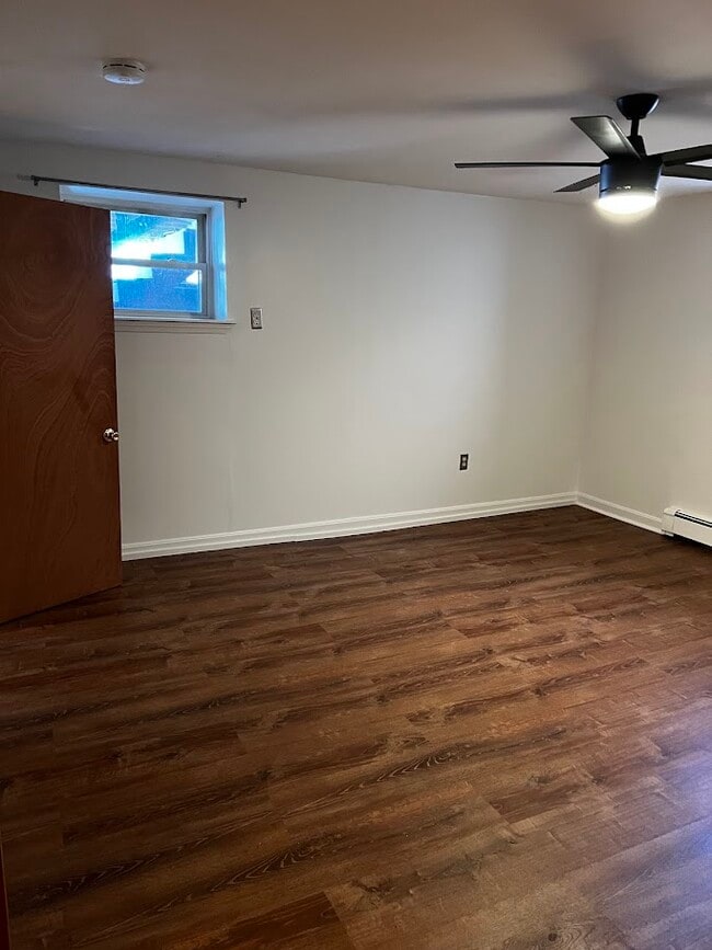 Dormitorio 1 - 82 Chestnut St