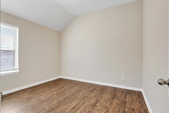 Building Photo - 7036 Terra Ln