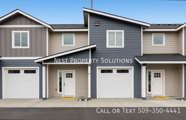 Building Photo - 370 Ivy St NE