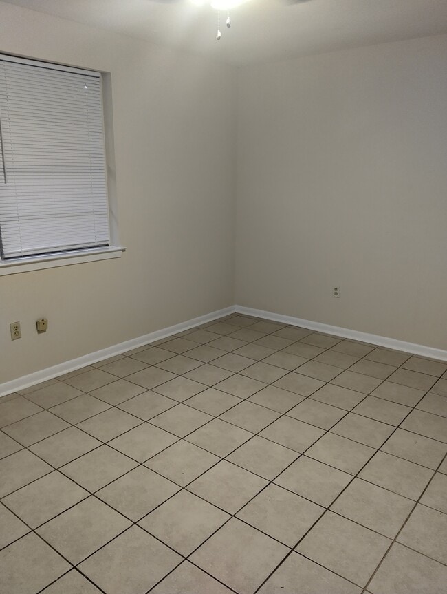 Foto del edificio - 304 Cherry St