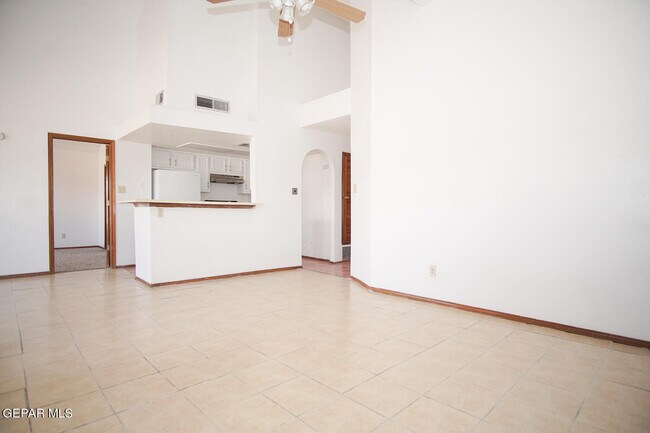 Foto del edificio - 11571 Arnaz Ct