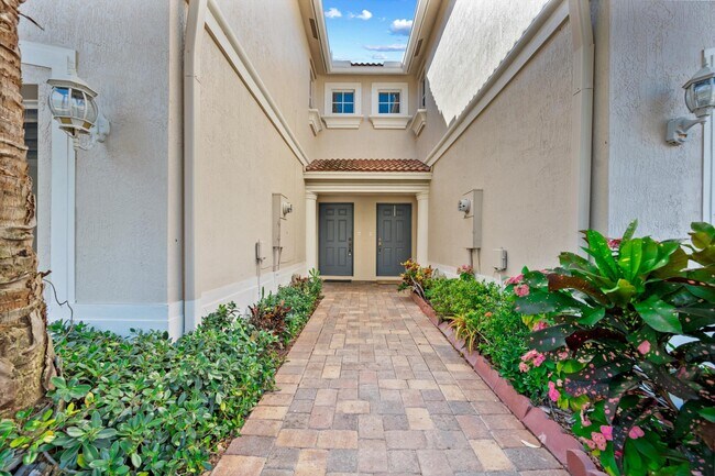 Foto del edificio - 4205 Bamboo Palm Ct