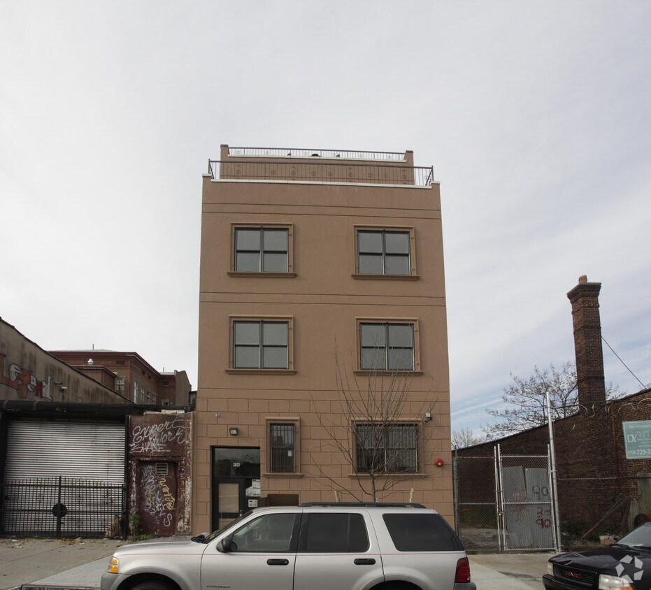 Foto del edificio - 904 Kent Ave