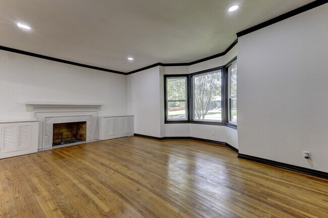 Building Photo - 6749 Fortune Rd