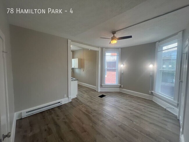 Building Photo - Studio On Historic Hamilton Park!