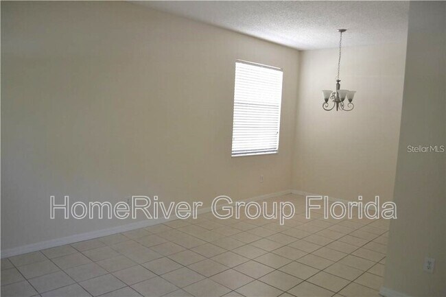 Building Photo - 1220 Cathcart Cir