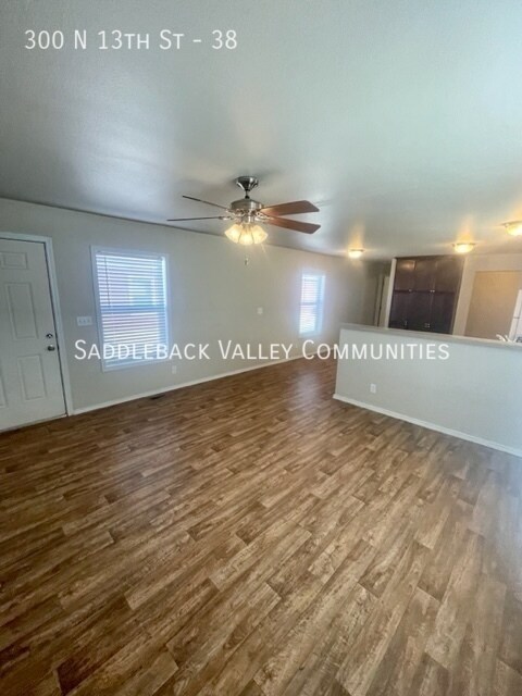 Building Photo - 300 N 13th St