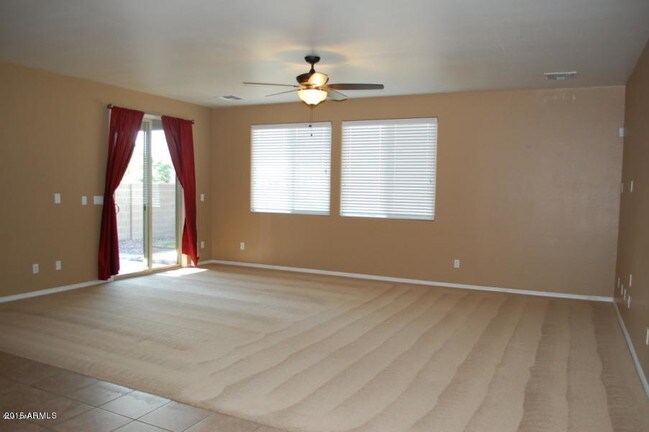 Foto del edificio - 42454 W Palmyra Ct