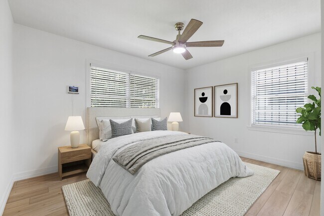 Foto del edificio - 6315 Thrush Dr